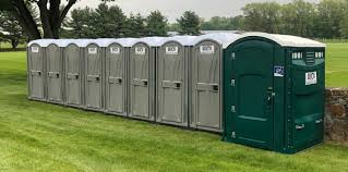 Best VIP or Luxury Restroom Trailers  in Lincroft, NJ